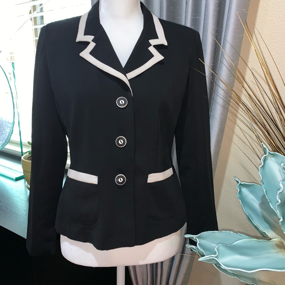 R& K originals petite black blazer